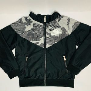 Kids NIKE windbreaker jacket / shell Size Small